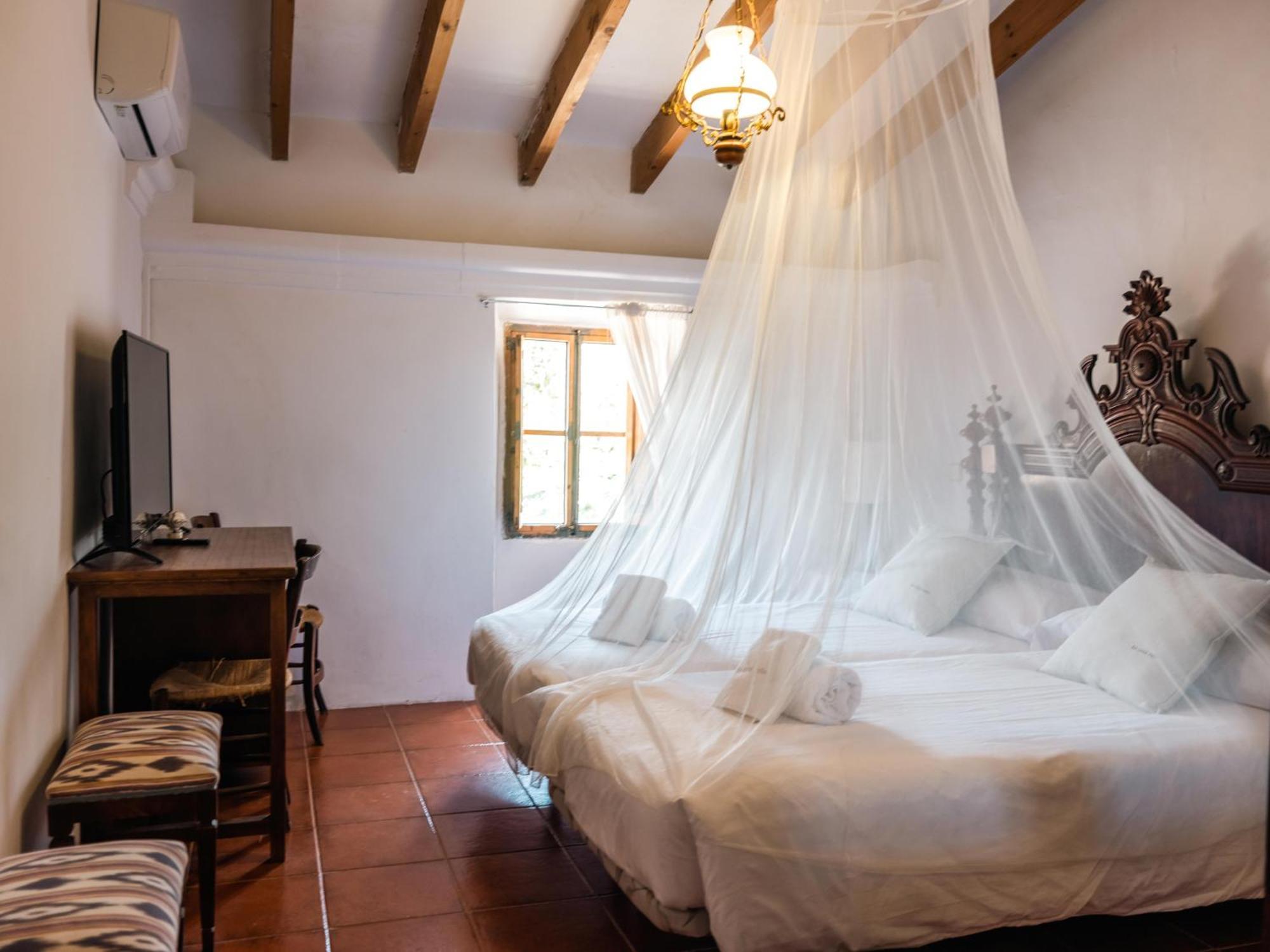 Finca Sa Cova Vella Manacor  Buitenkant foto